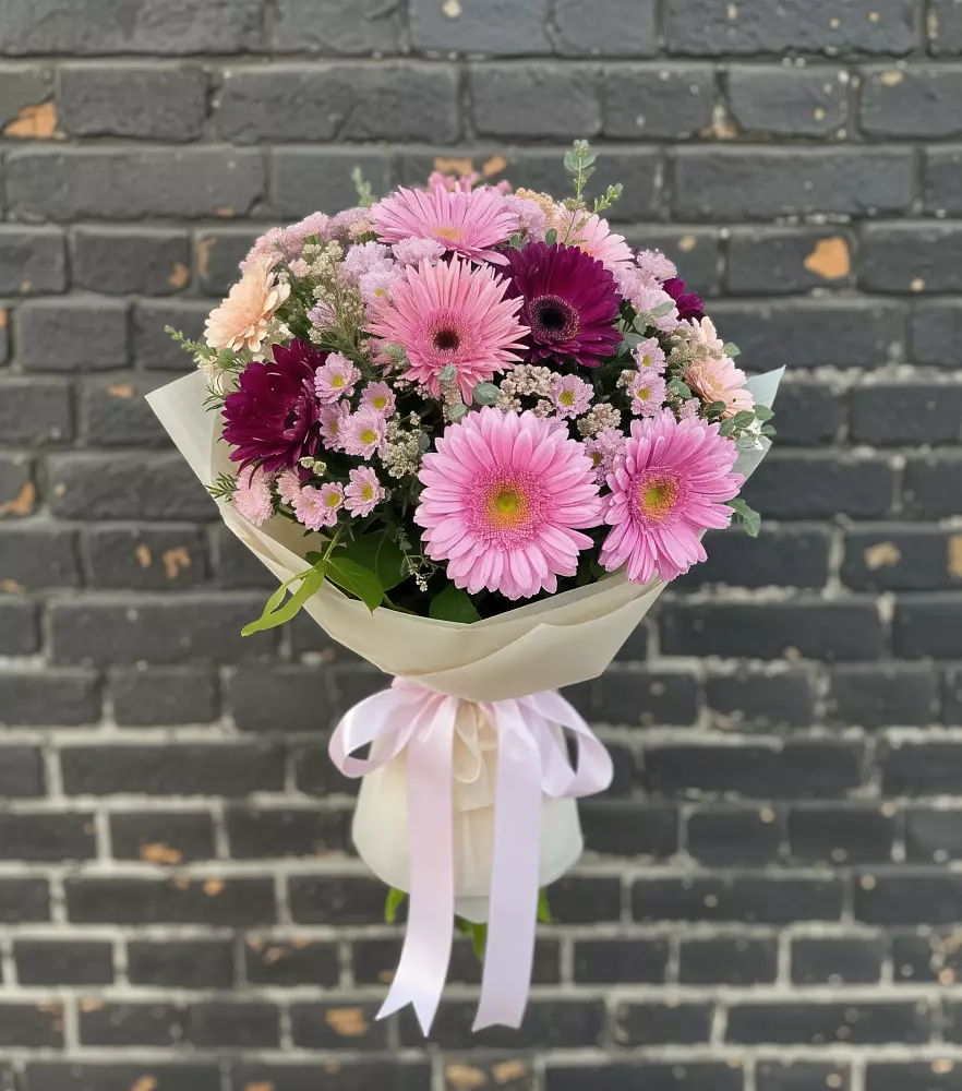 Букет цветов из: Герберы и Хризантемы в Ваулово