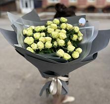 Букет Белые кустовые розы Солинеро в Ваулово