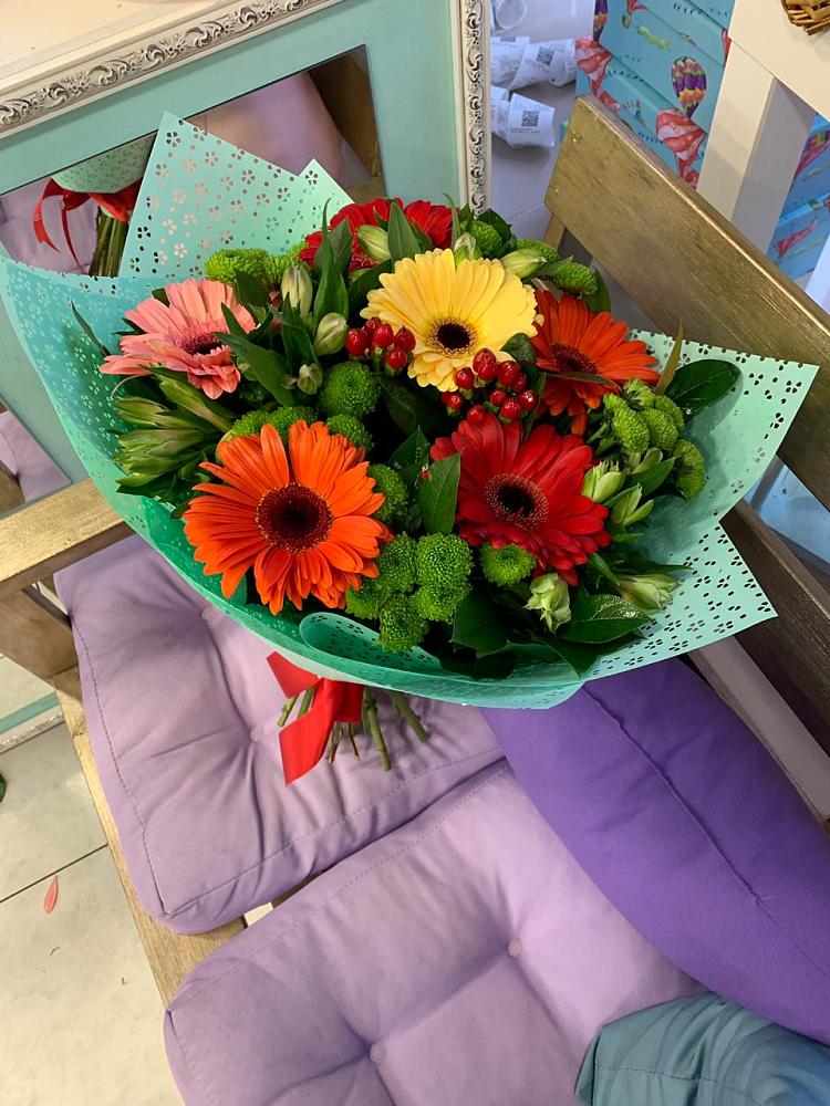 Букет цветов из: Герберы, Хризантемы и Альстромерии в Ваулово