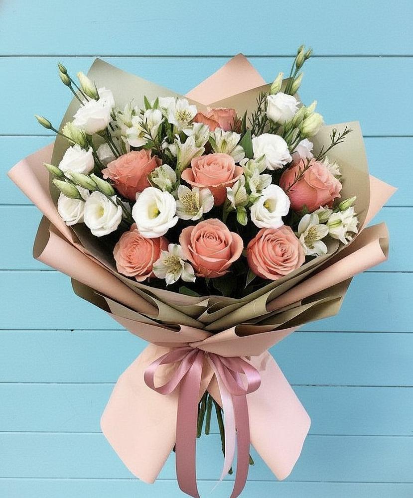 Букет цветов из: Розы, Альстромерии и Лизиантусы в Ваулово