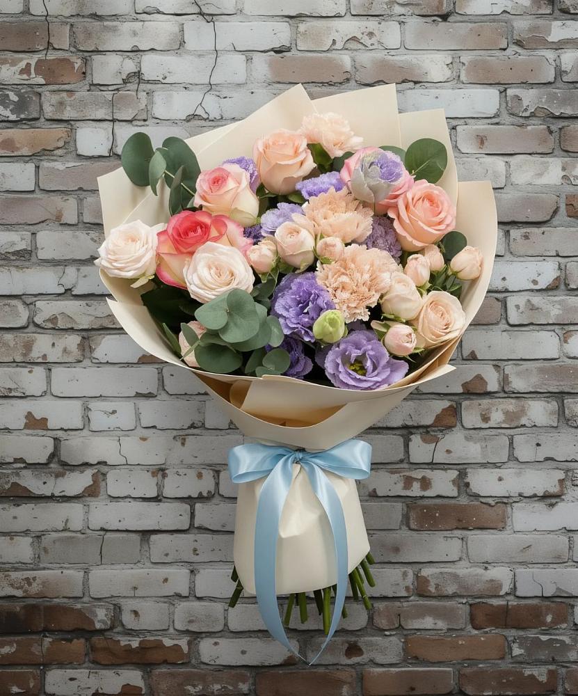 Букет цветов из: Розы, Лизиантусы и Гвоздики в Ваулово