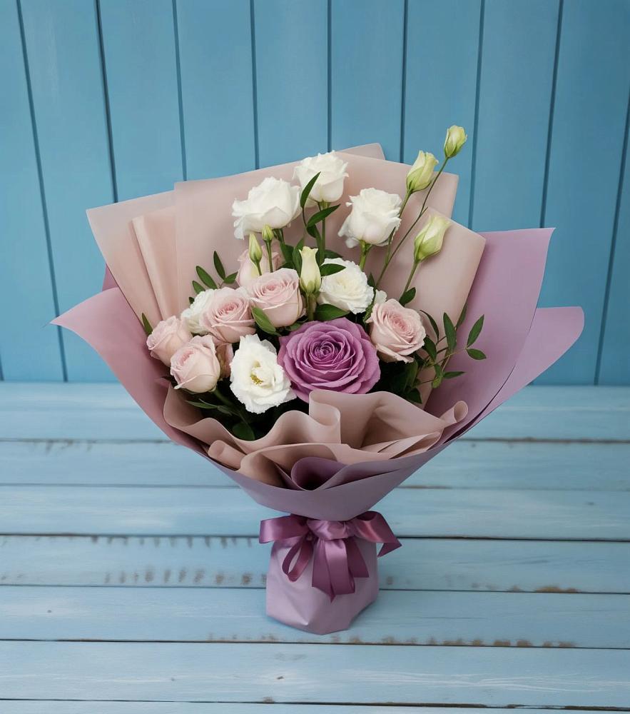 Букет цветов из: Розы и Лизиантусы в Ваулово